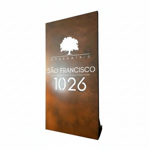 Totem Numérico Lucca