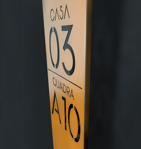 Totem Numérico - Casa Trevo (aka 03)