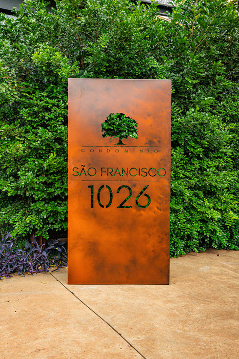 Totem Numérico - Lucca